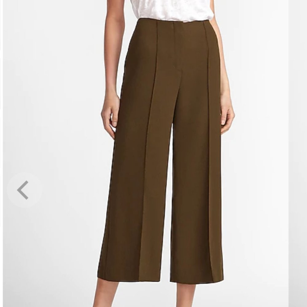 Express Olive Green Cropped Pants - Picture 2 of 5